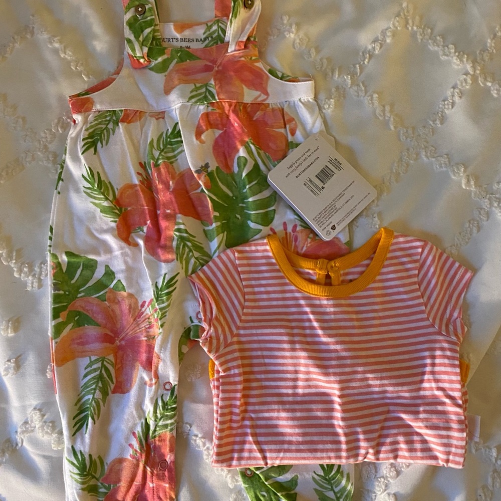 NWT Burt’s Bee’s Outfit